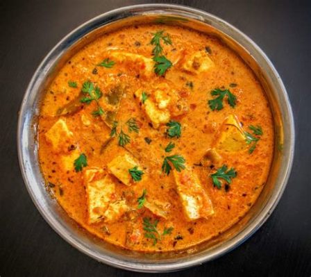  Kadai Paneer: ¡Una explosión de sabores especiados que te transportarán a las calles vibrantes de Bangalore!